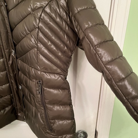 Kenneth Cole Military Green Hooded Zip Up Jacket with Faux Fur Lined Hood Sz M - Picture 4 of 15